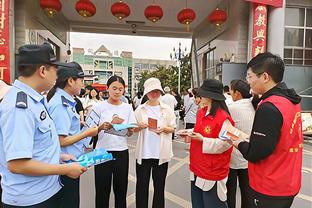 巴黎祝纳瓦斯37岁生日快乐，球员加盟至今出战105场零封50场